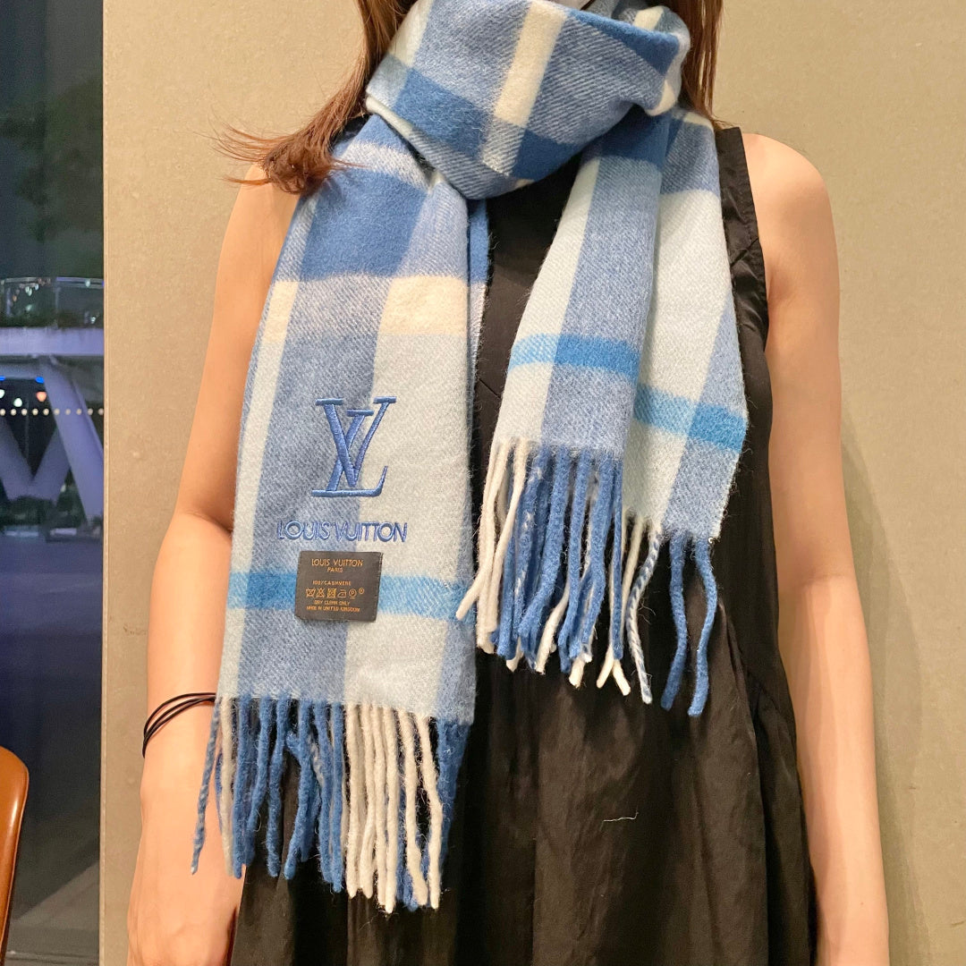 China Replica LV Scarf 48usd Only