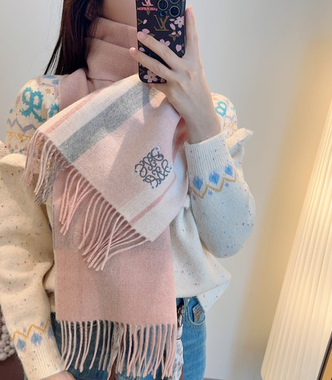 China Replica Loewe Scarf 52usd Only