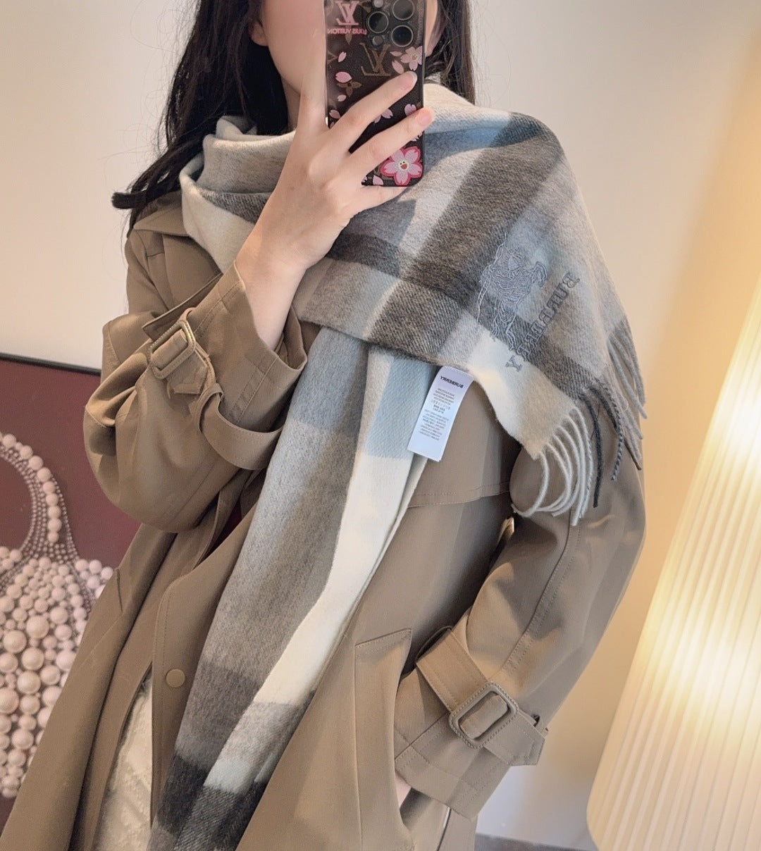 China Replica Burberry Scarf 48usd Only