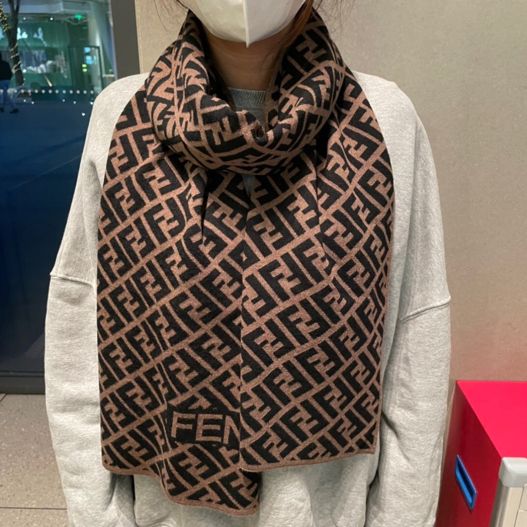China Replica Fendi Scarf 48usd Only