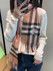 China Replica Burberry Scarf 46usd Only