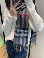 China Replica Burberry Scarf 46usd Only