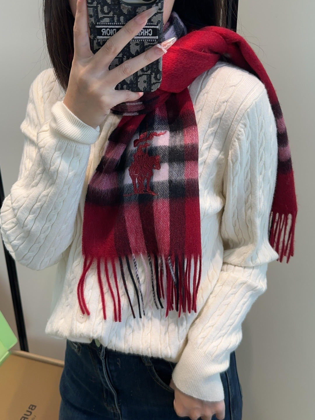 China Replica Burberry Scarf 46usd Only