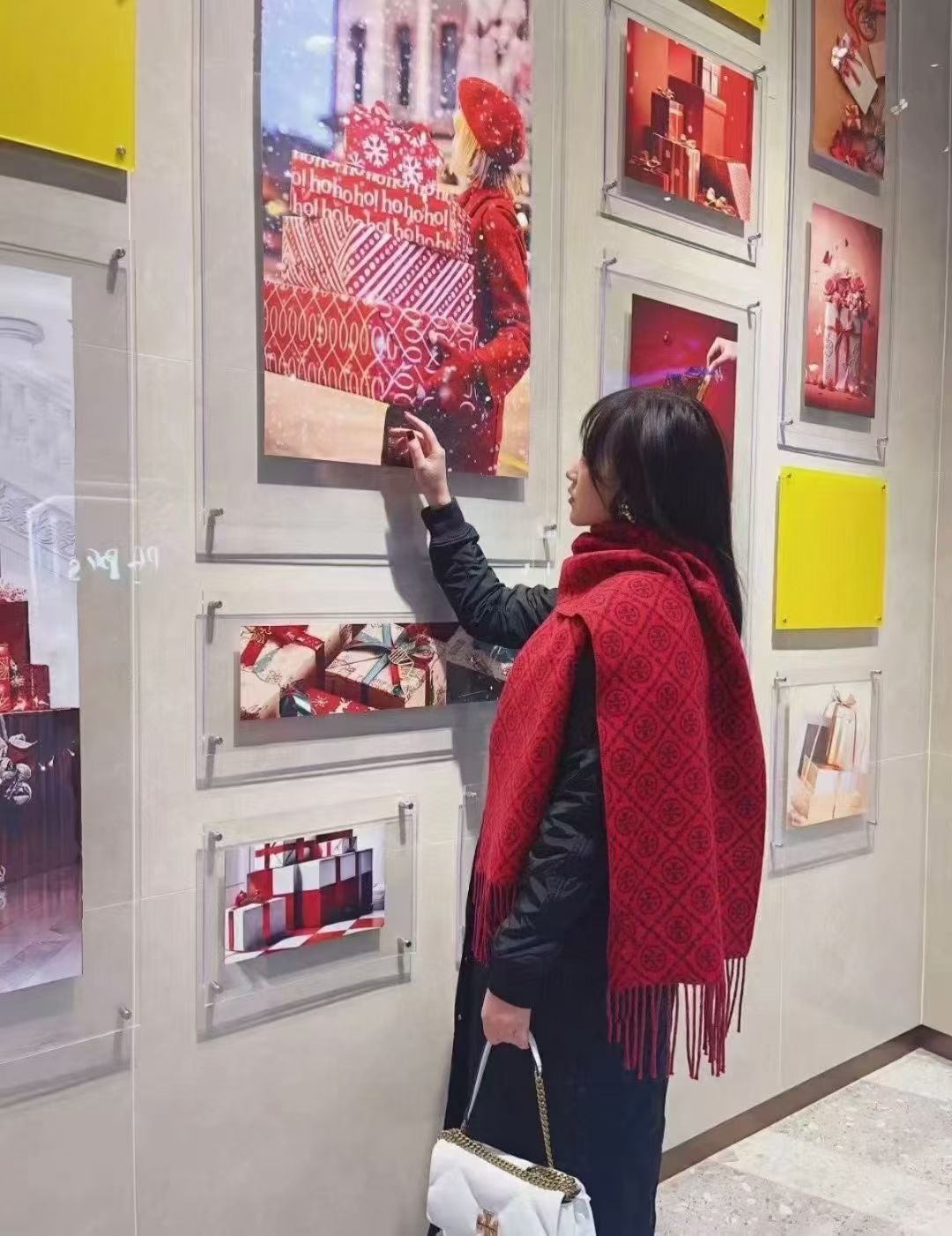 China Replica Burberry Scarf 46usd Only