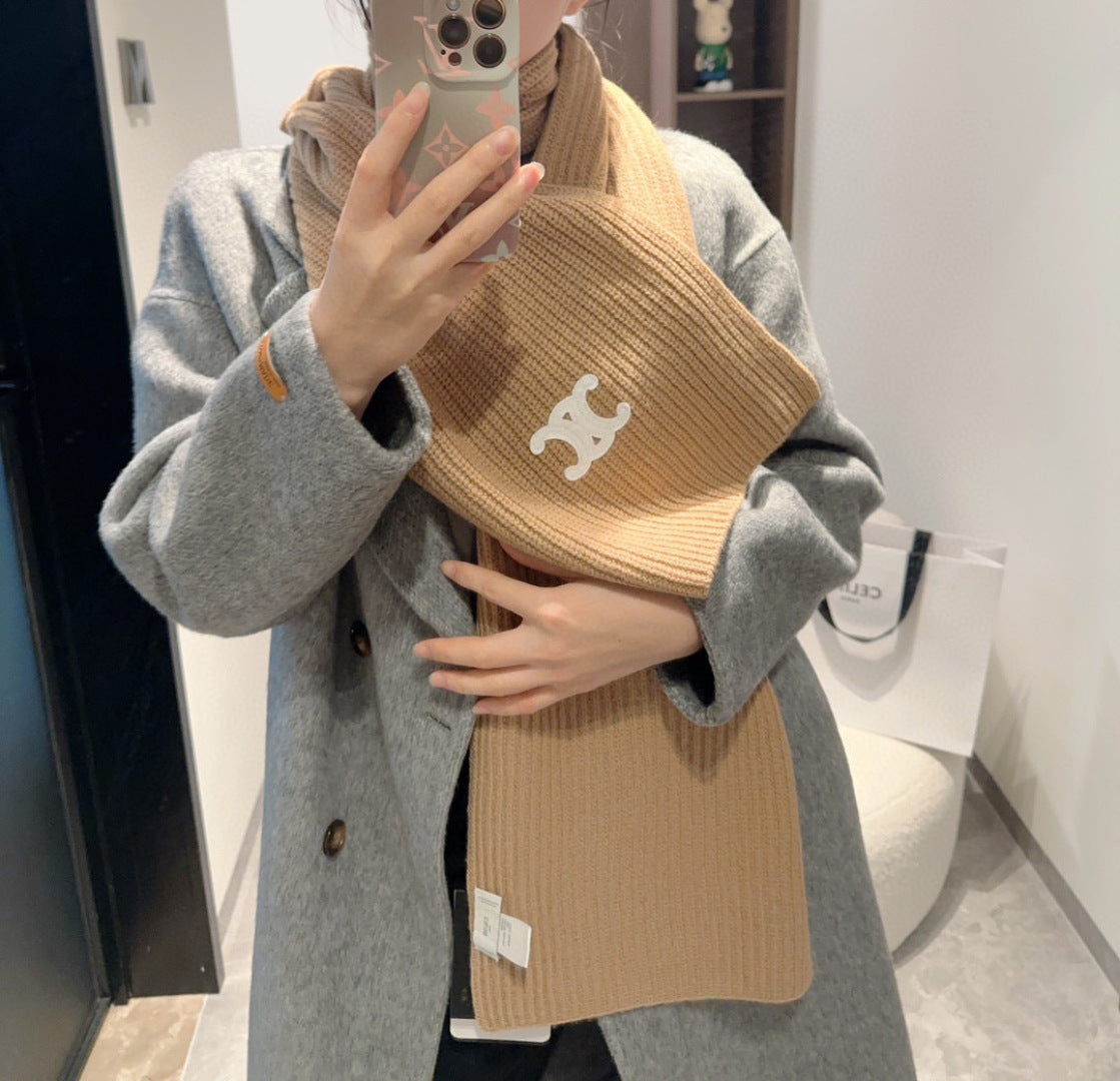 China Replica Celine Scarf 68usd Only