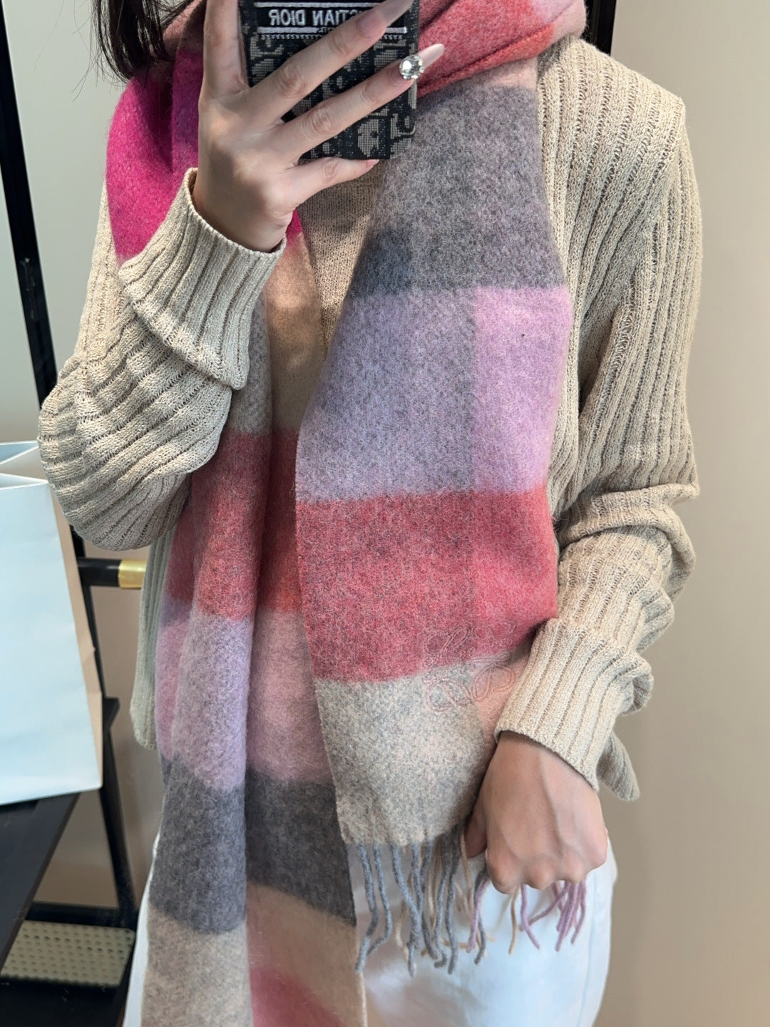 China Replica Loewe Scarf 44usd Only