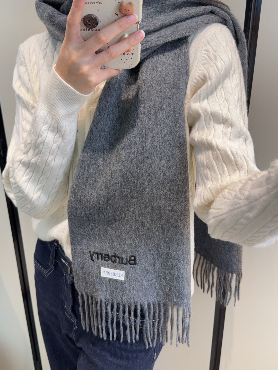 China Replica Burberry Scarf 44usd Only