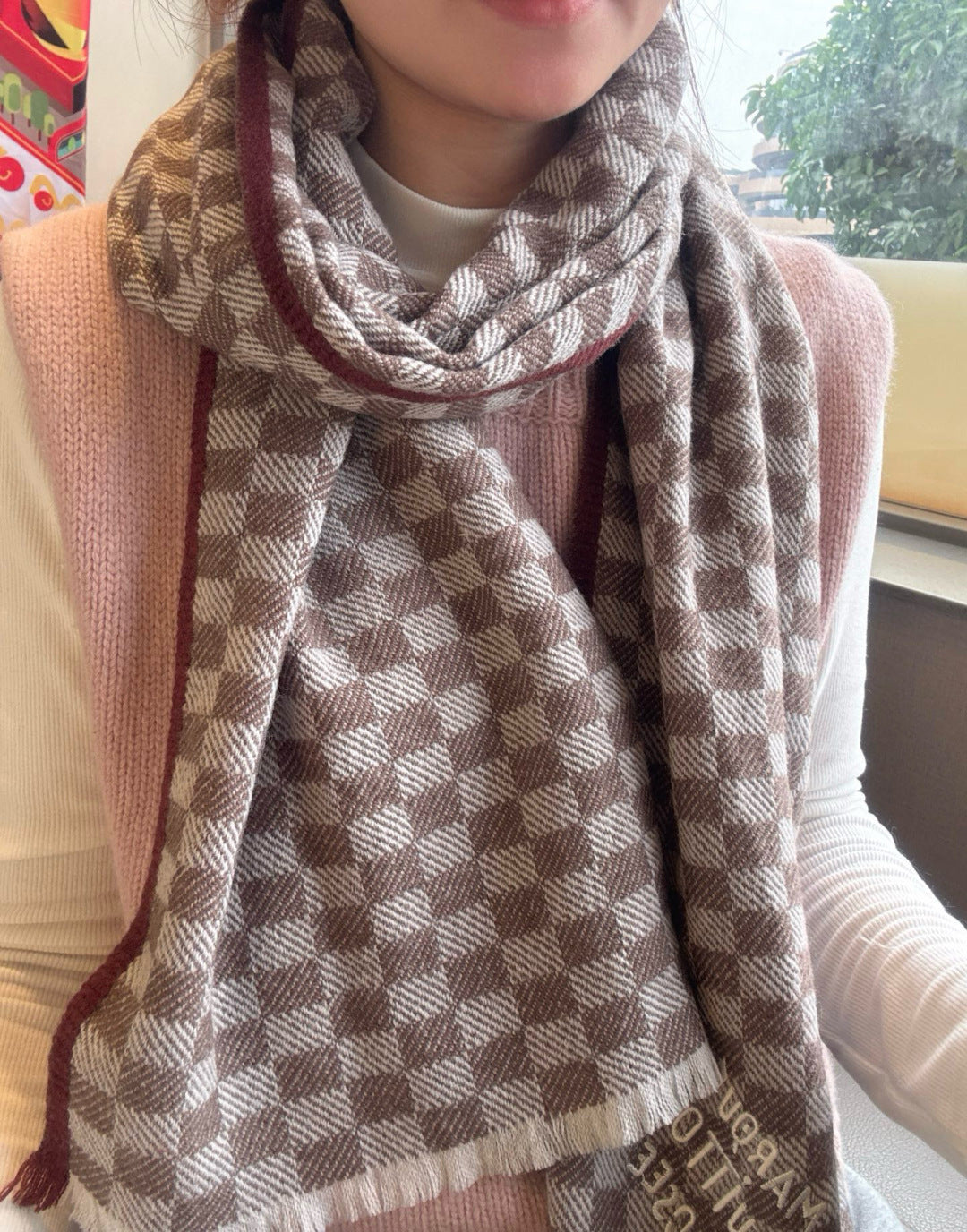 China Replica LV Scarf 62usd Only