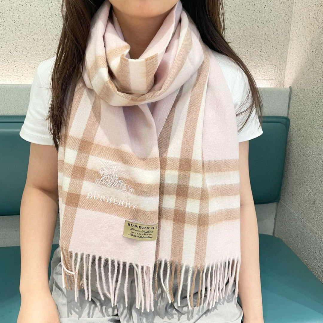 China Replica Burberry Scarf 40usd Only