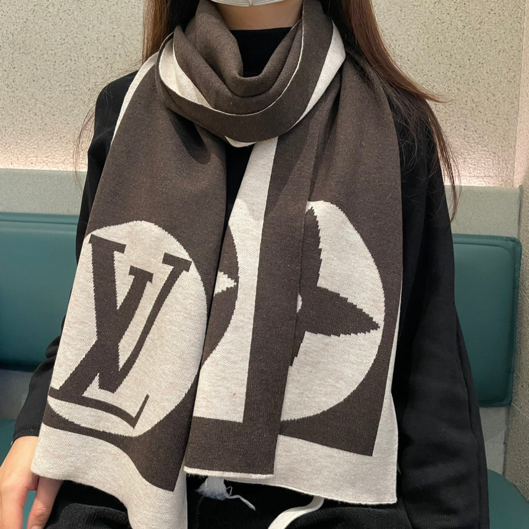 China Replica LV Scarf 48usd Only