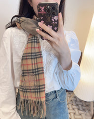 China Replica Burberry Scarf 48usd Only