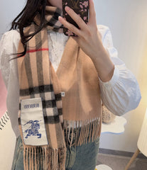 China Replica Burberry Scarf 48usd Only
