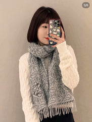 China Replica Loewe Scarf 50usd Only