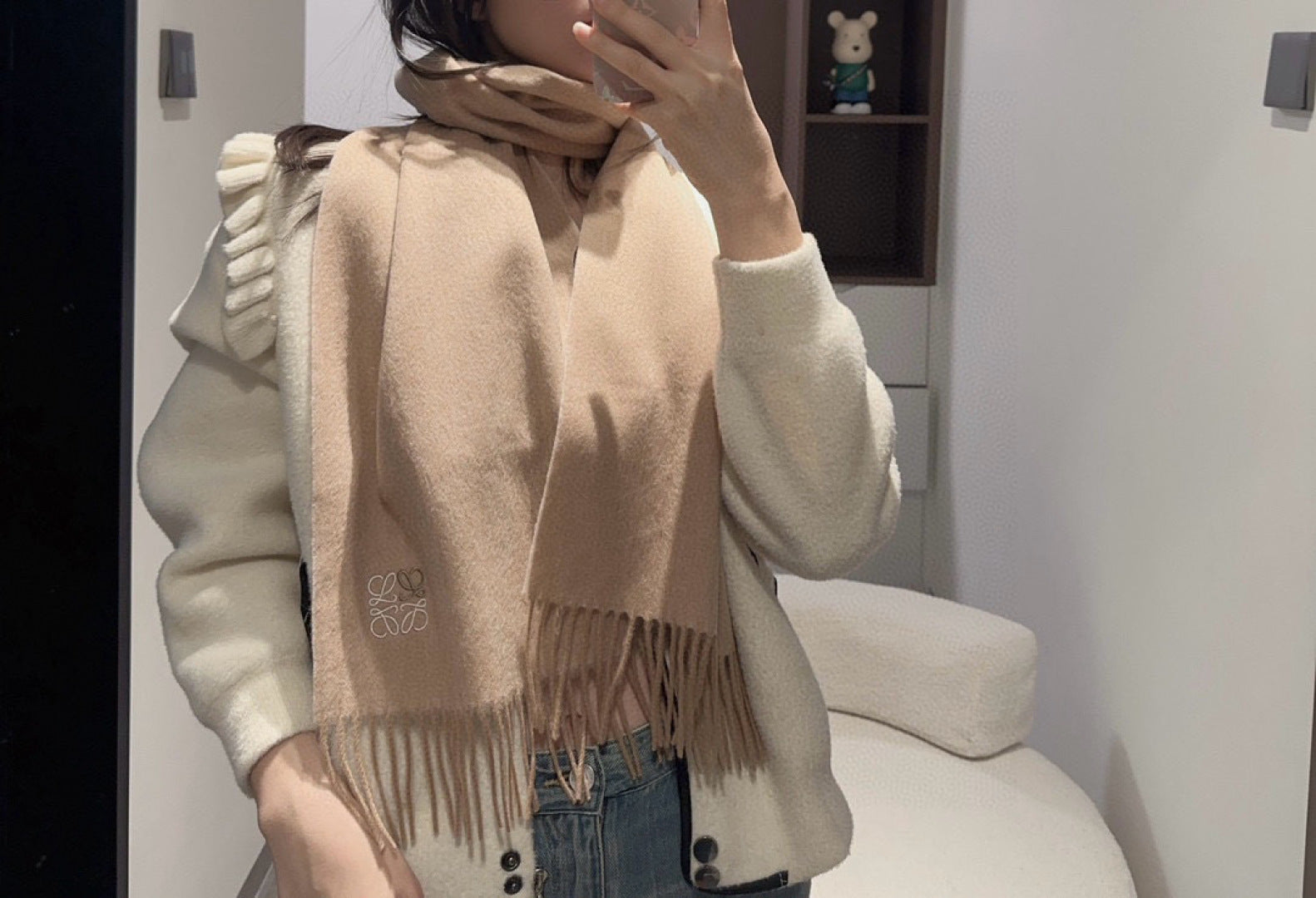 China Replica Loewe Scarf 44usd Only