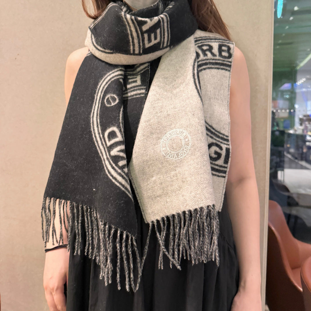 China Replica Burberry Scarf 48usd Only