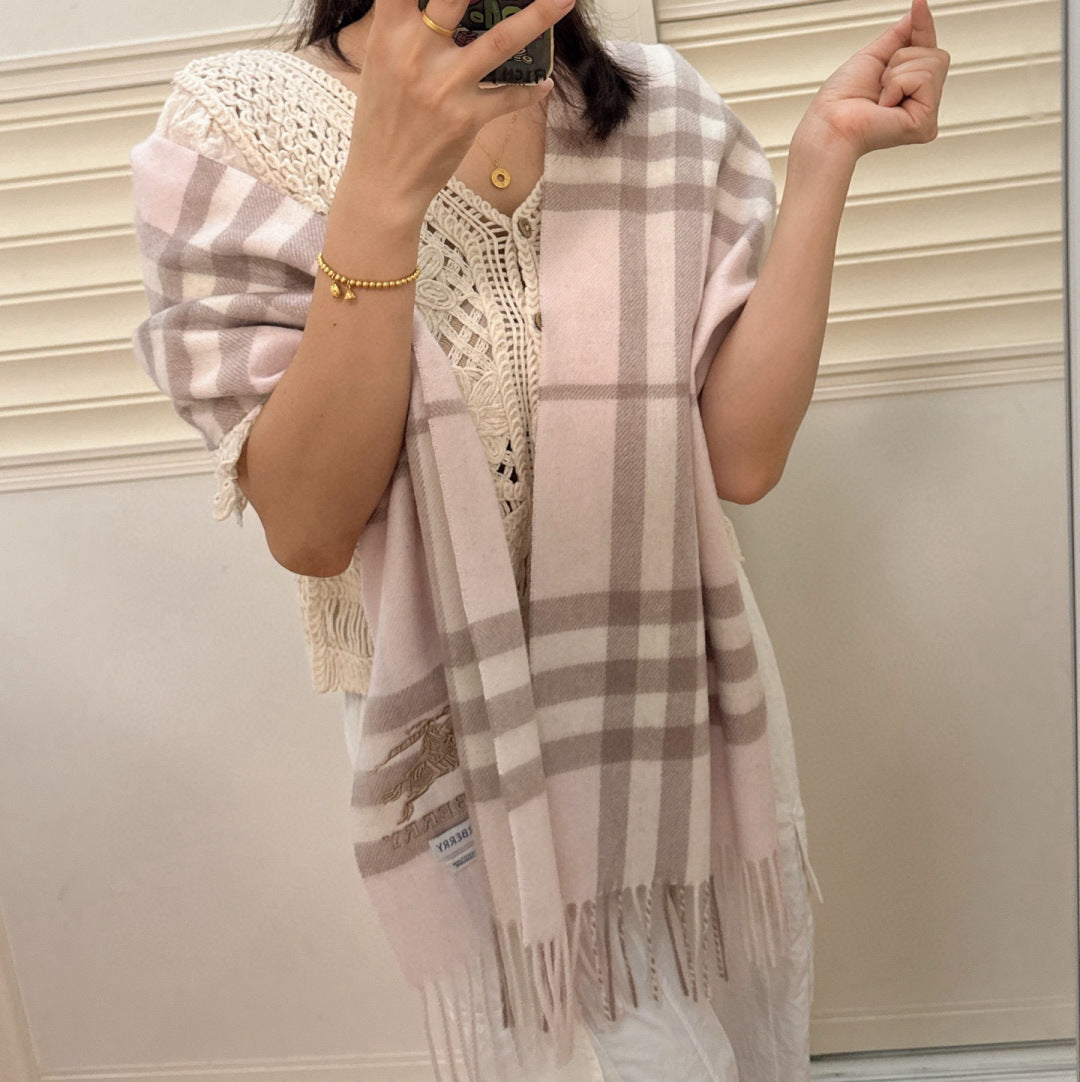 China Replica Burberry Scarf 38usd Only