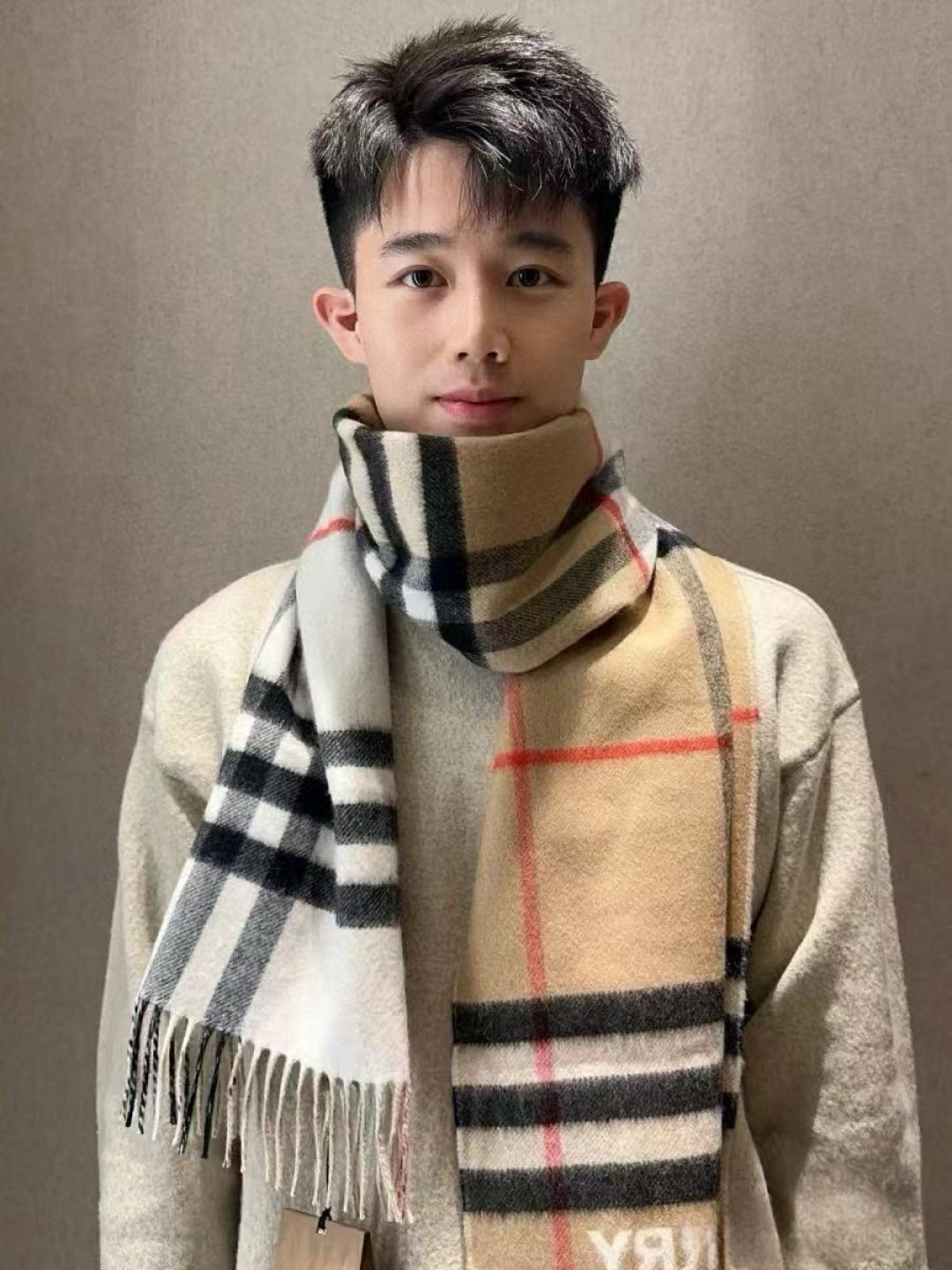 China Replica Burberry Scarf 46usd Only