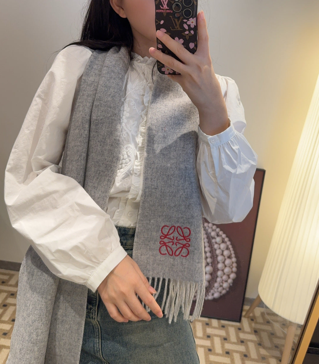 China Replica Loewe Scarf 54usd Only