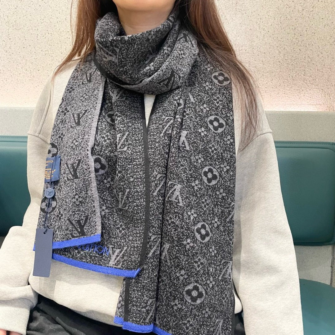 China Replica LV Scarf 56usd Only