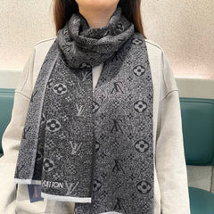 China Replica LV Scarf 56usd Only