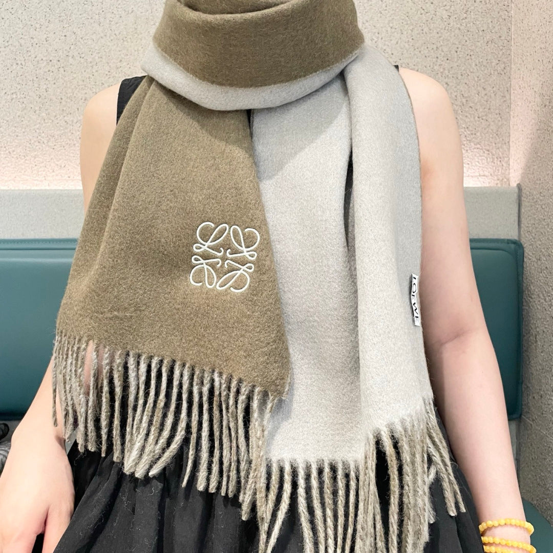 China Replica Loewe Scarf 48usd Only