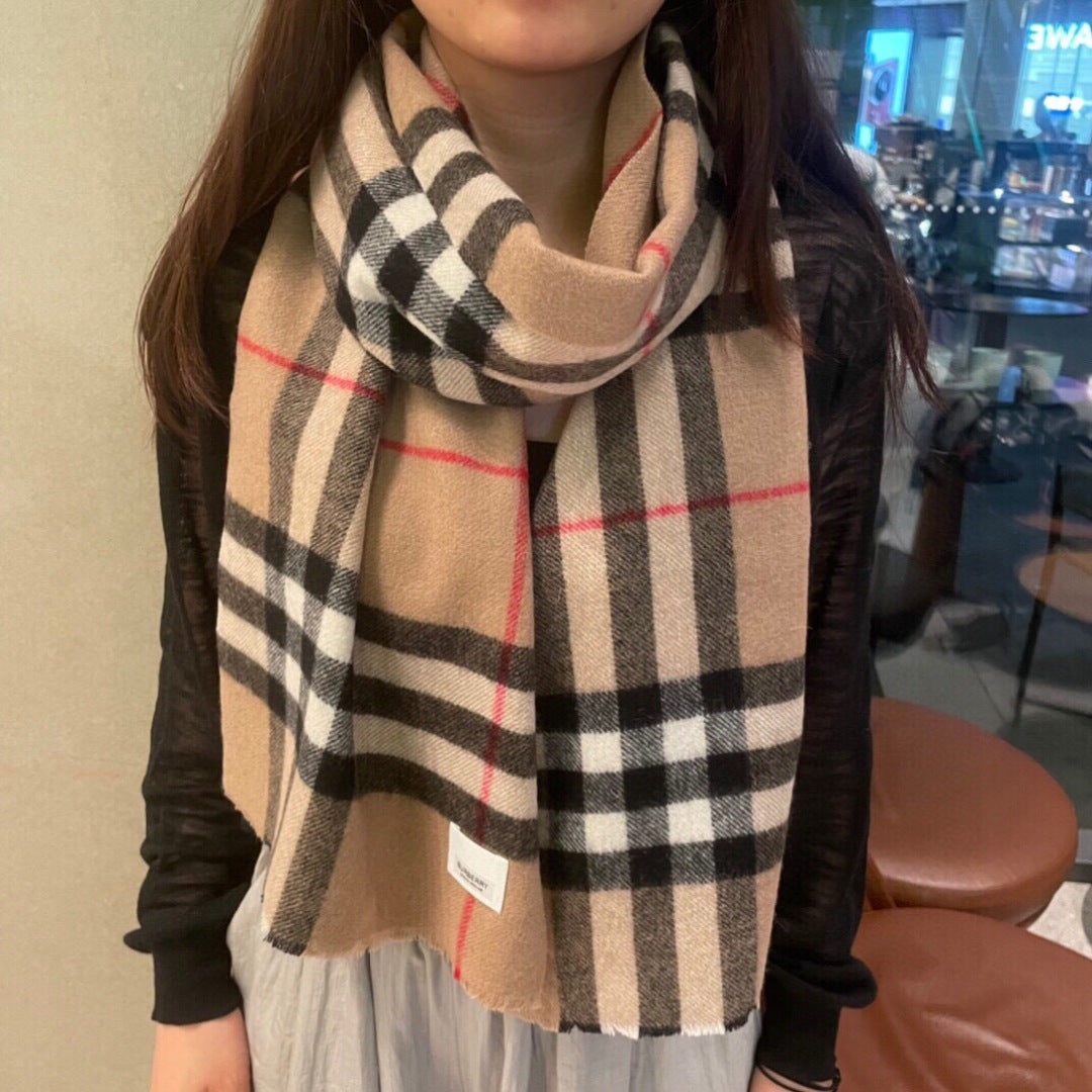 China Replica Burberry Scarf 48usd Only