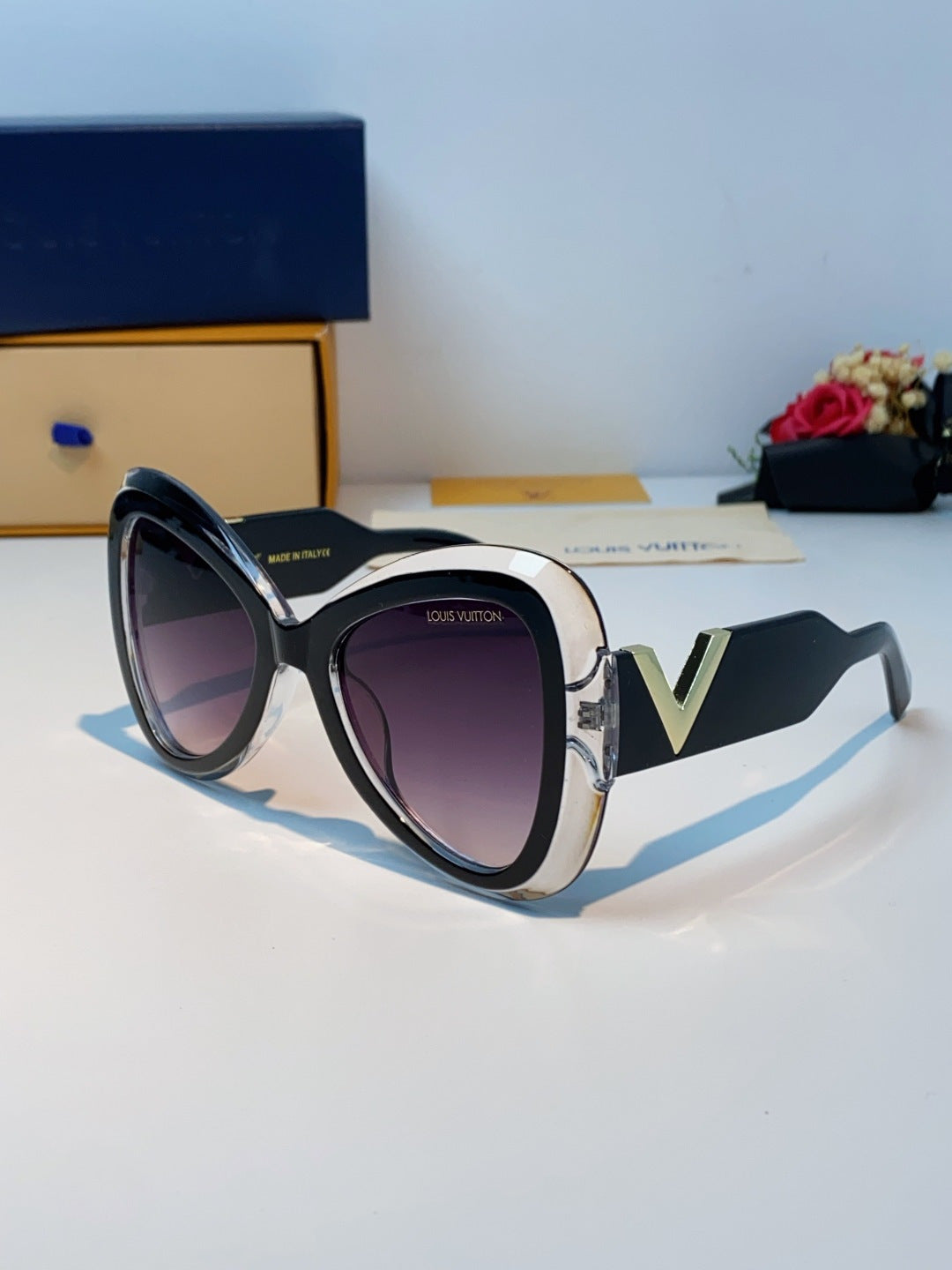China Replica LV Sunglasses 34usd Only