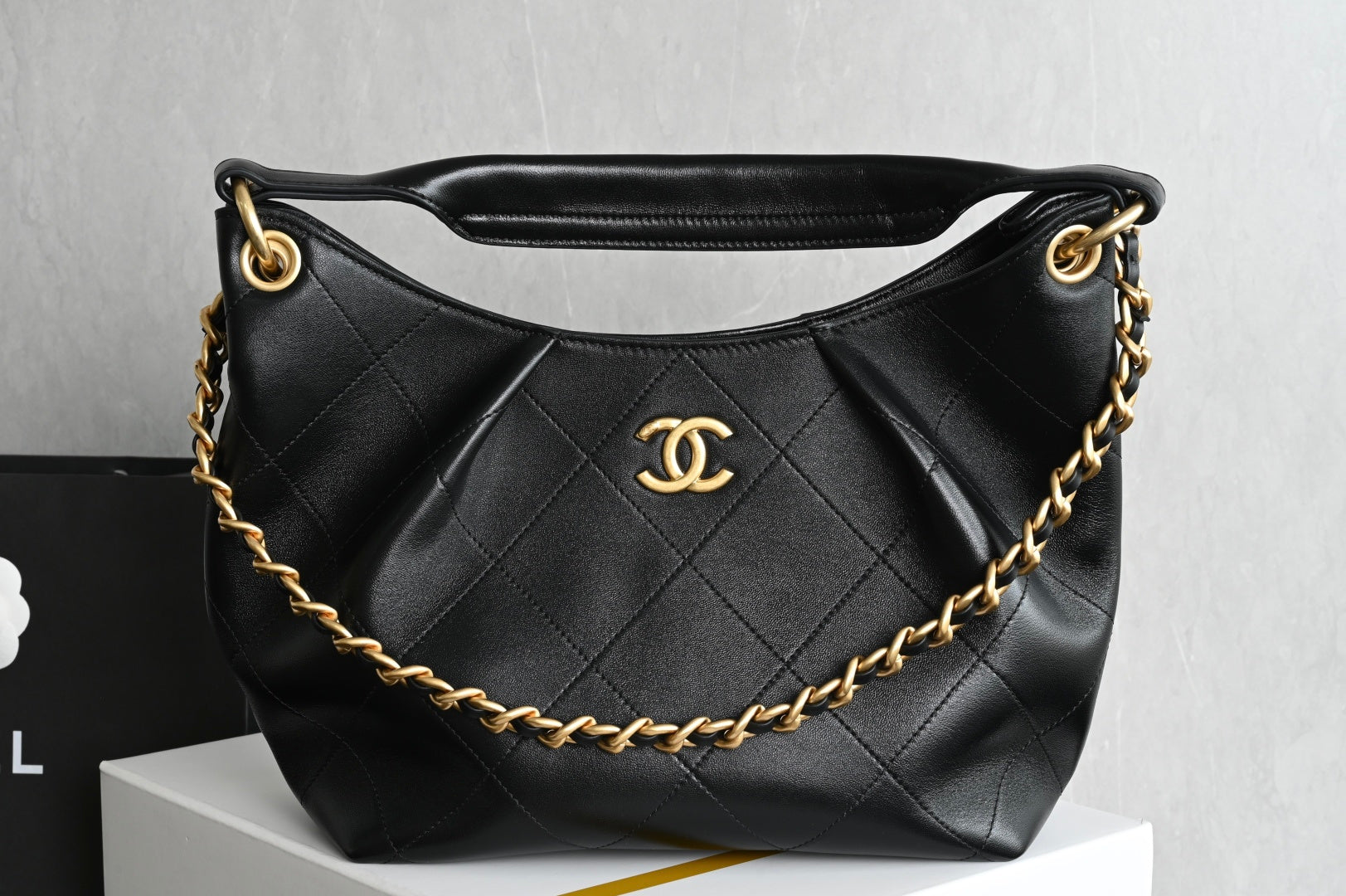 China Replica Chanel Handbags 384usd Only