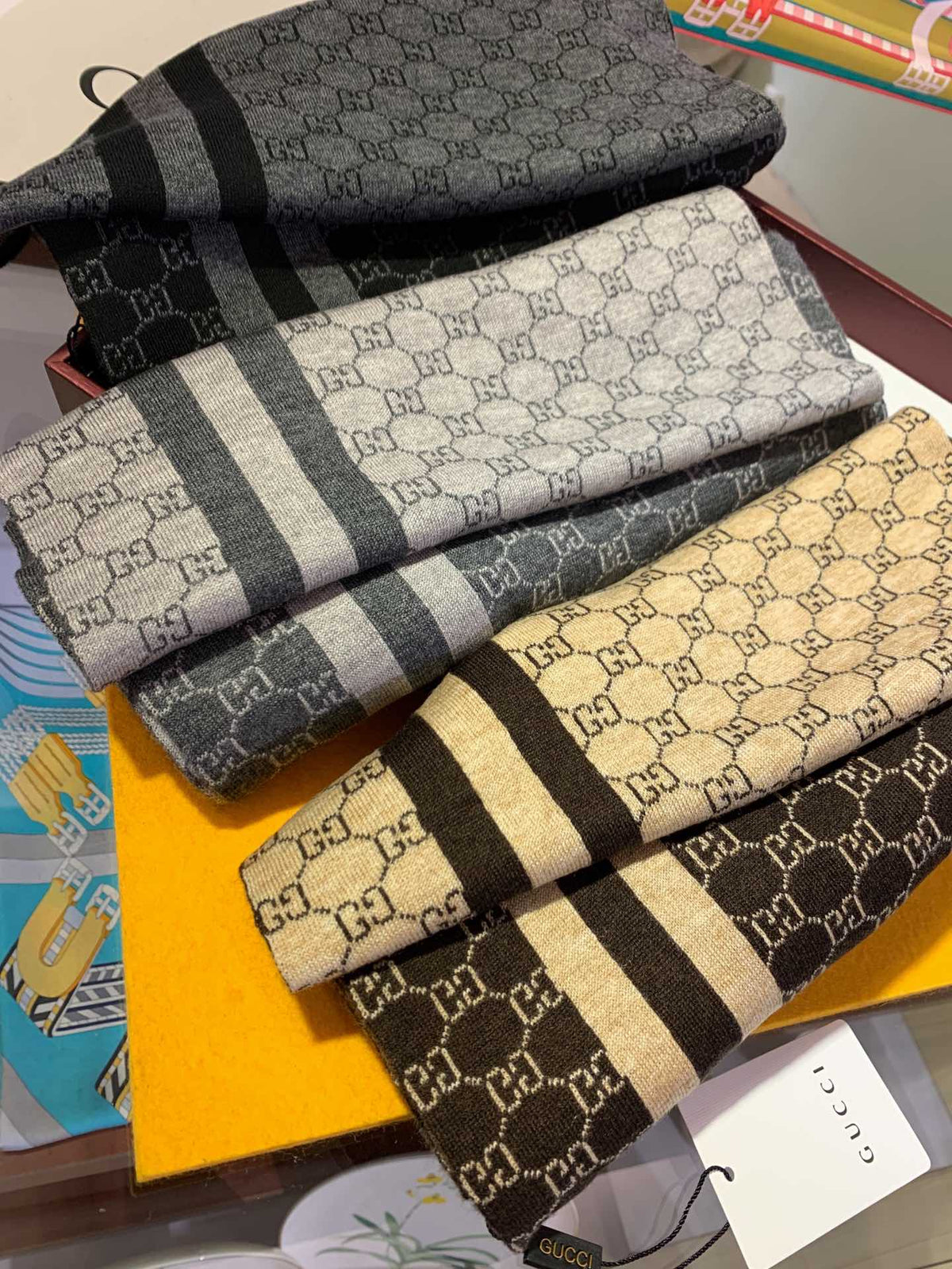 China Replica Gucci Scarf 17usd Only