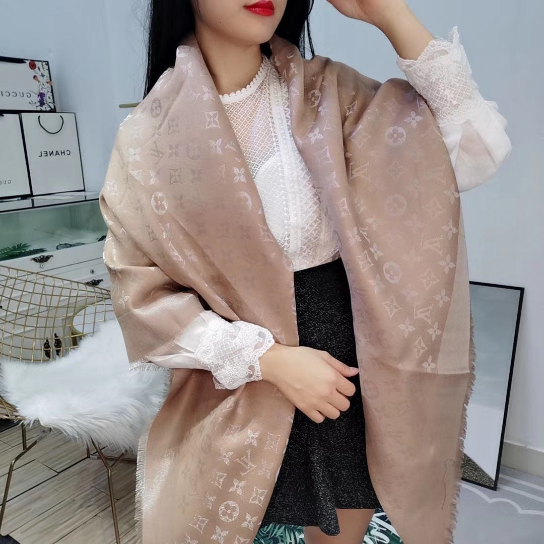 China Replica LV Scarf 20usd Only