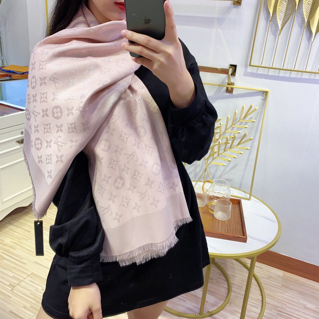 China Replica LV Scarf 20usd Only