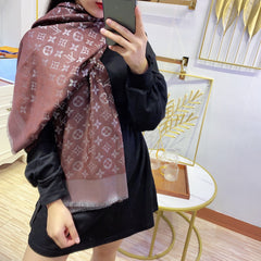China Replica LV Scarf 20usd Only