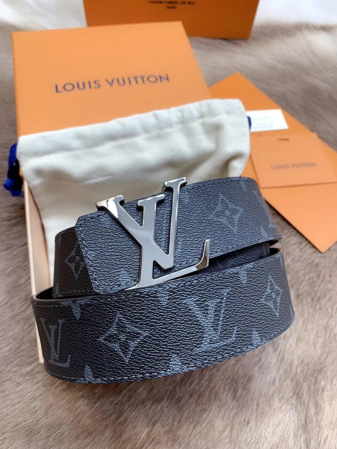 China Replica LV Belts 42usd Only