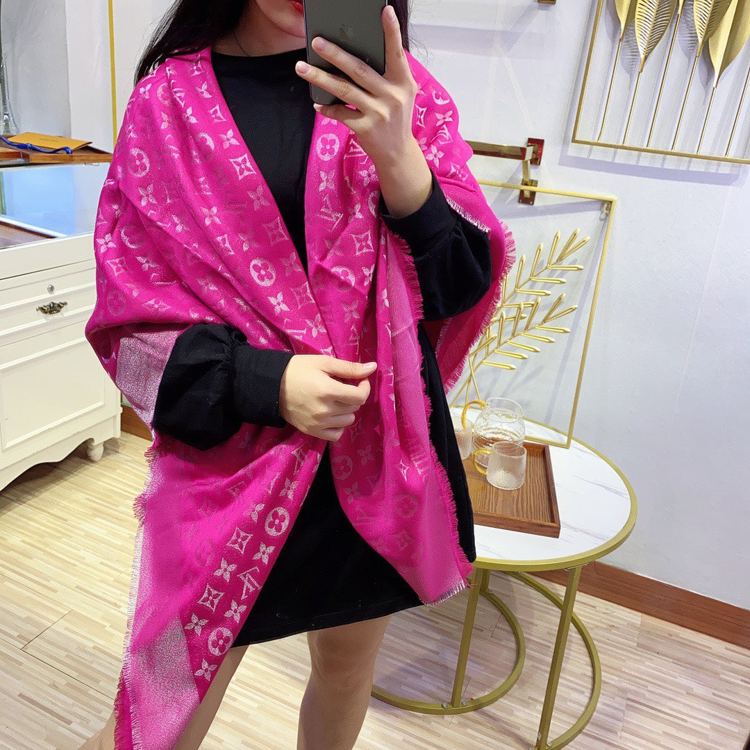 China Replica LV Scarf 20usd Only