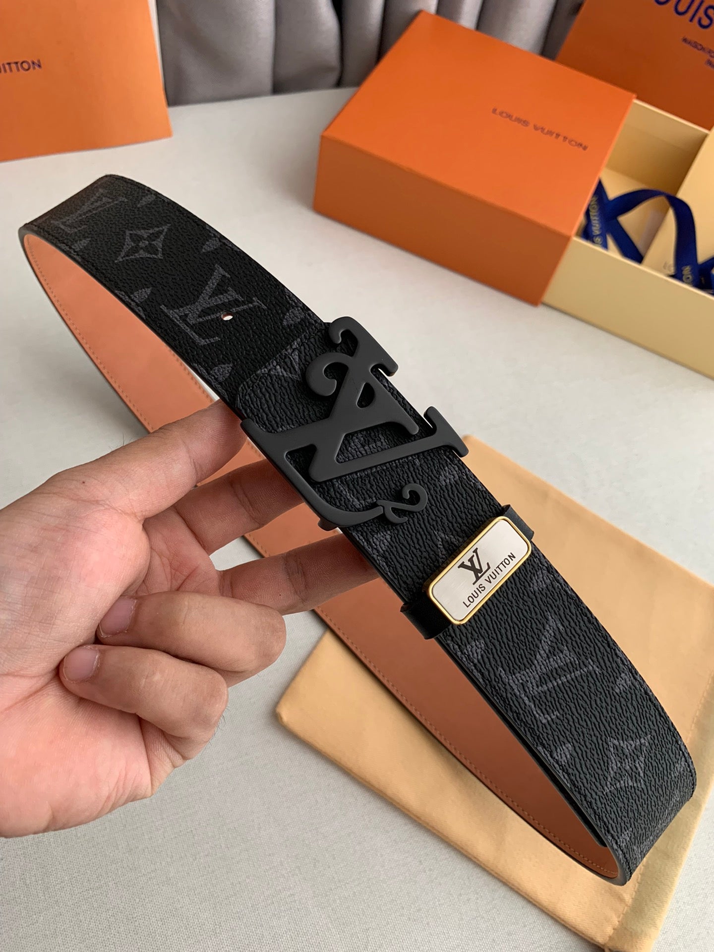 China Replica LV Belts 49usd Only