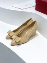 China Replica Ferragamo Women Shoes 105usd Only