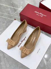 China Replica Ferragamo Women Shoes 105usd Only