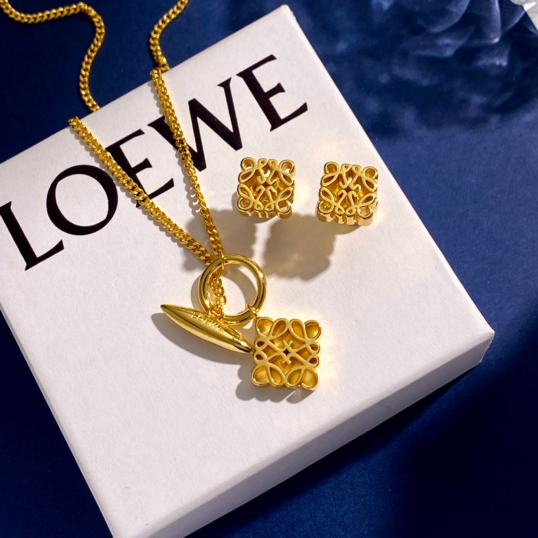 China Replica Loewe Necklaces usd Only