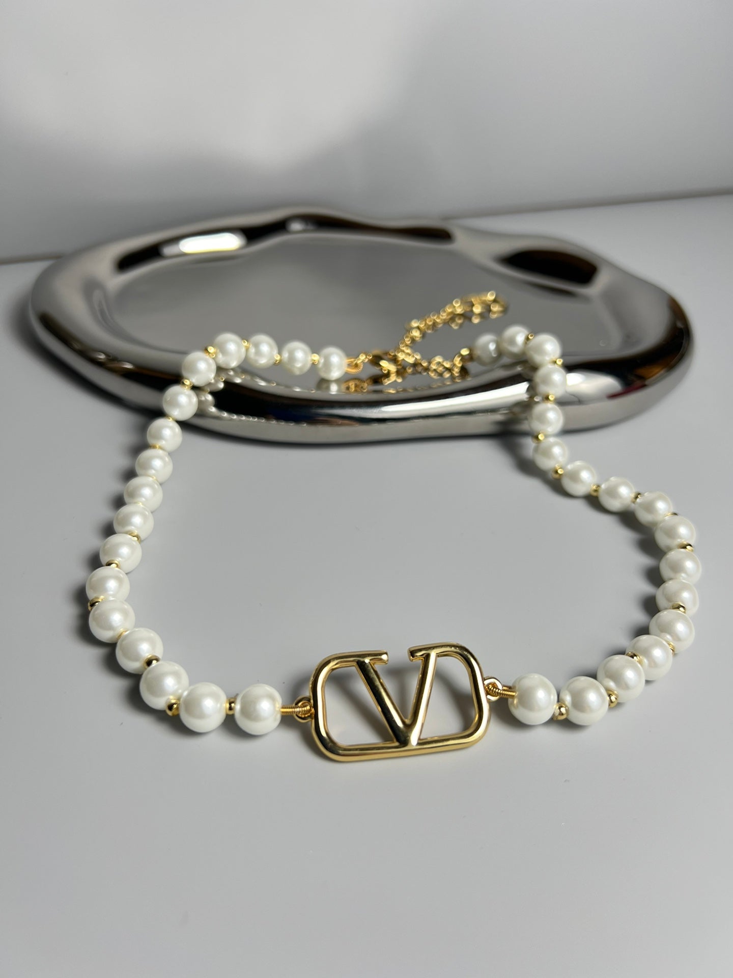 China Replica Valentino Necklaces 39usd Only
