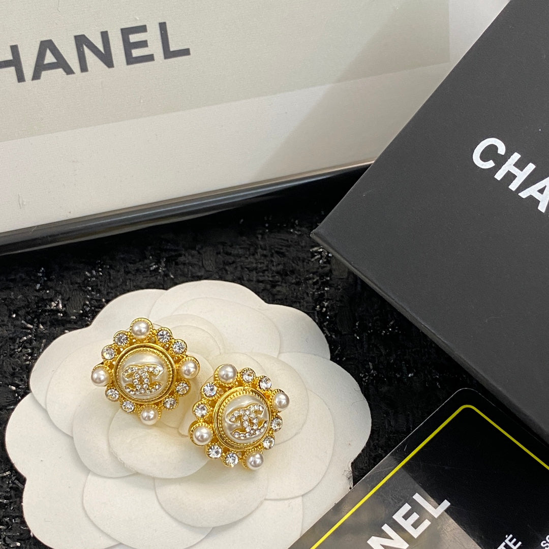 China Replica Chanel Earrings 28usd Only