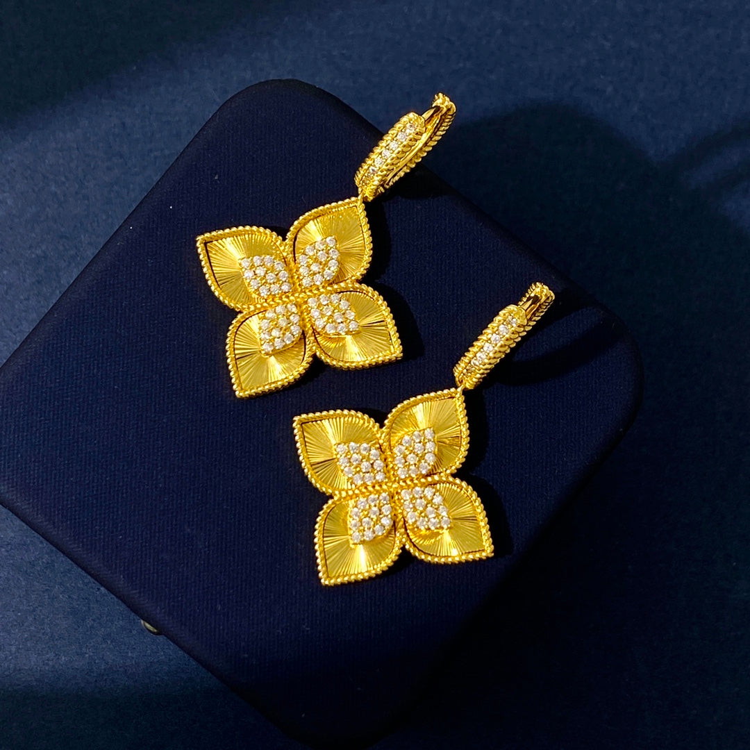 China Replica Van Cleef Arpels Earrings 35usd Only