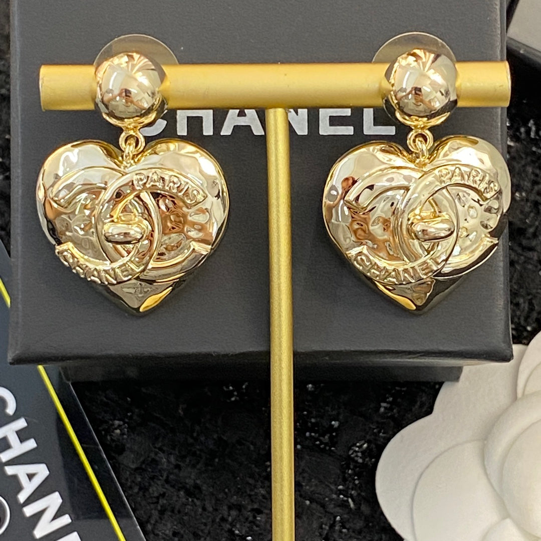 China Replica Chanel Earrings 28usd Only