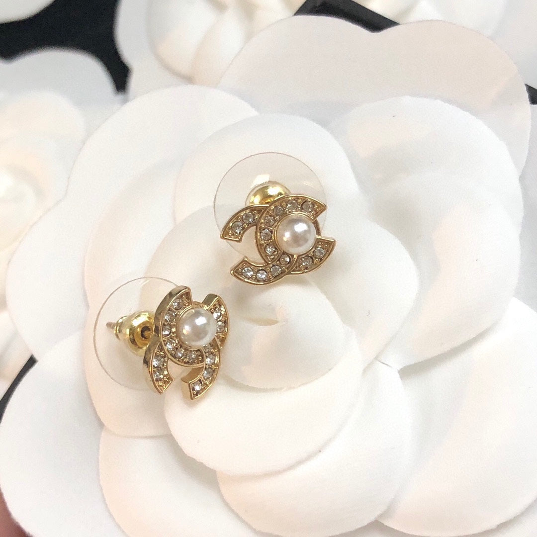 China Replica Chanel Earrings 18usd Only