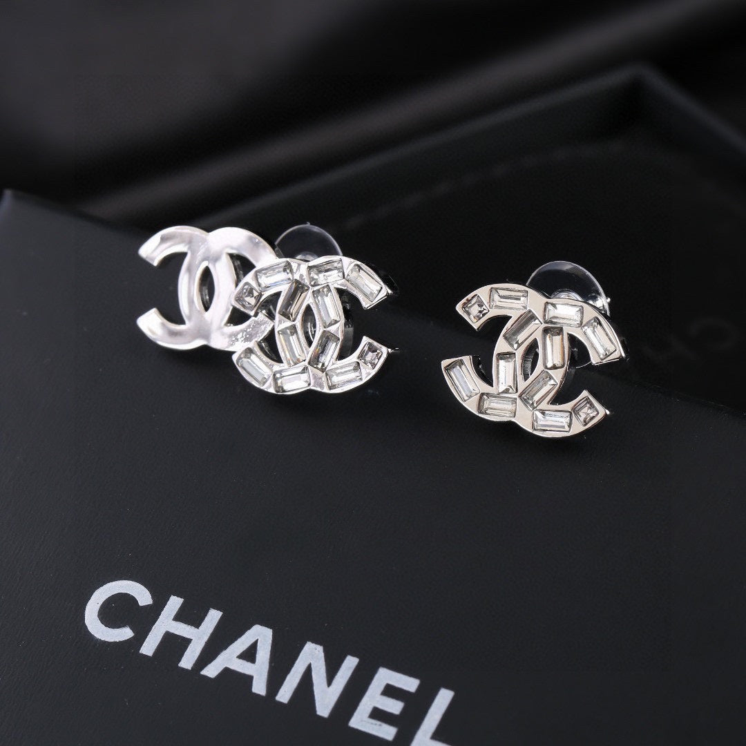 China Replica Chanel Earrings 21usd Only