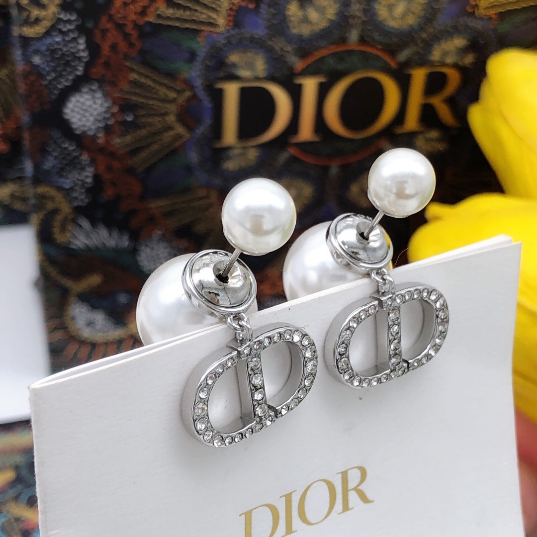 China Replica Dior Earrings 22usd Only