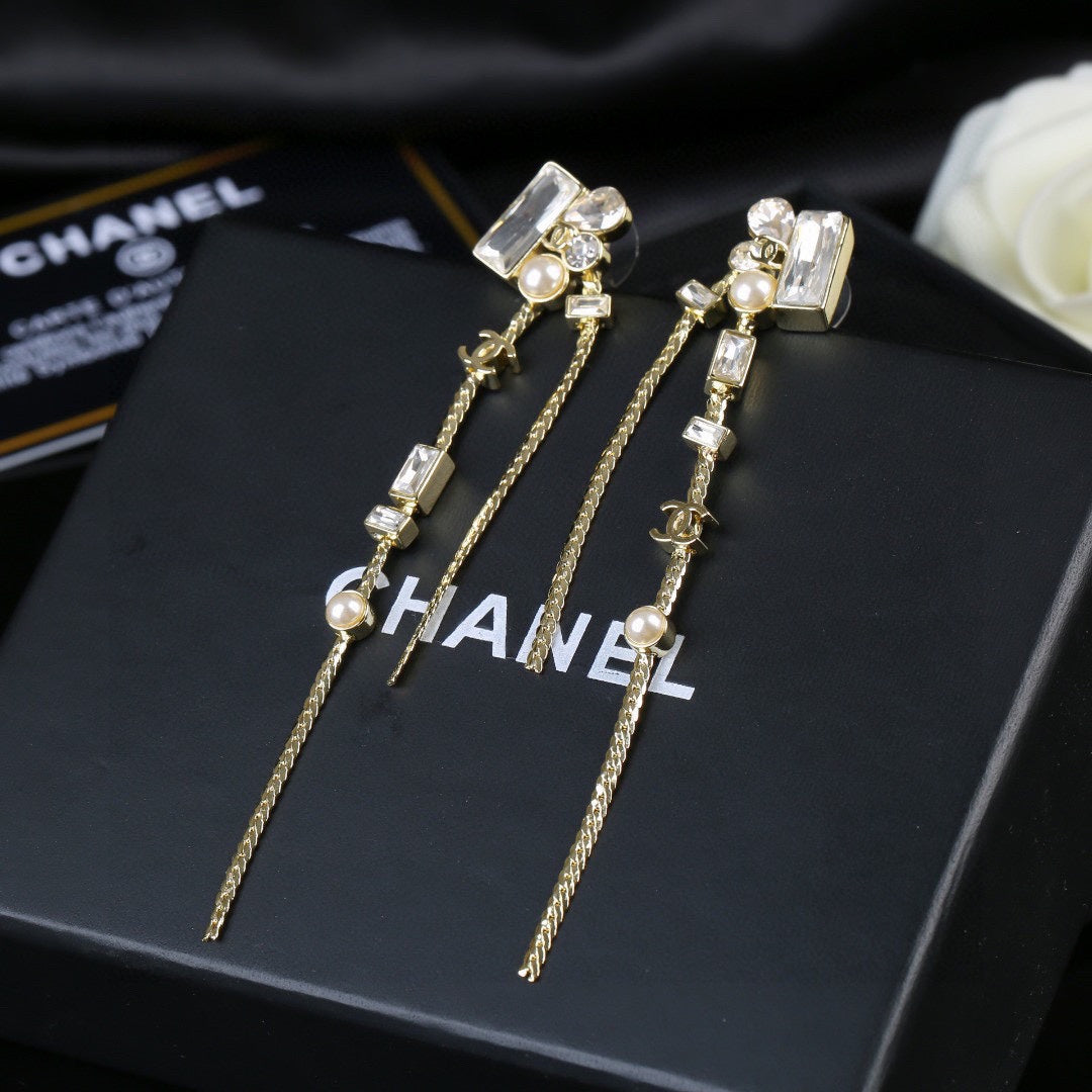 China Replica Chanel Earrings 28usd Only