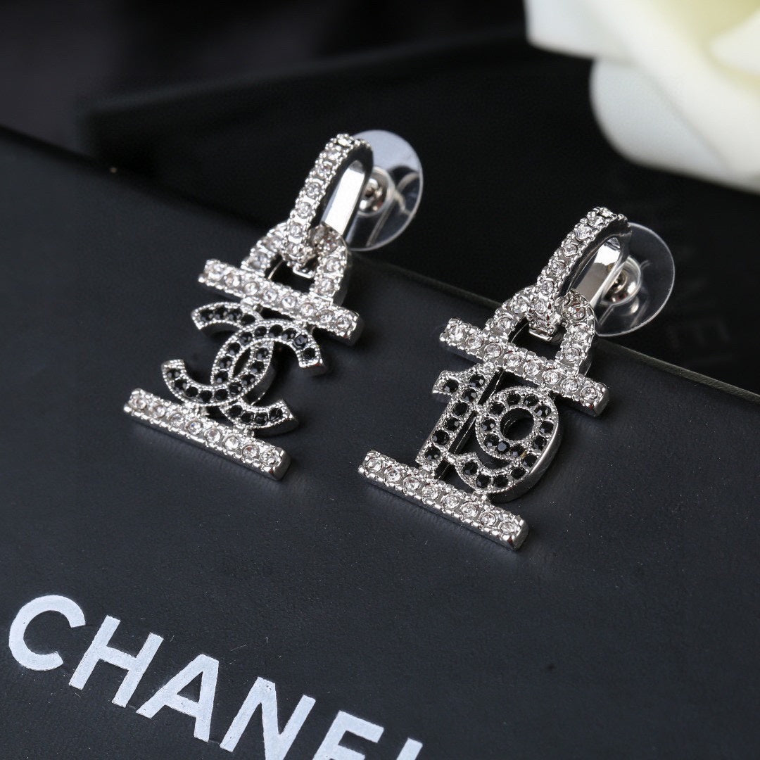 China Replica Chanel Earrings 25usd Only