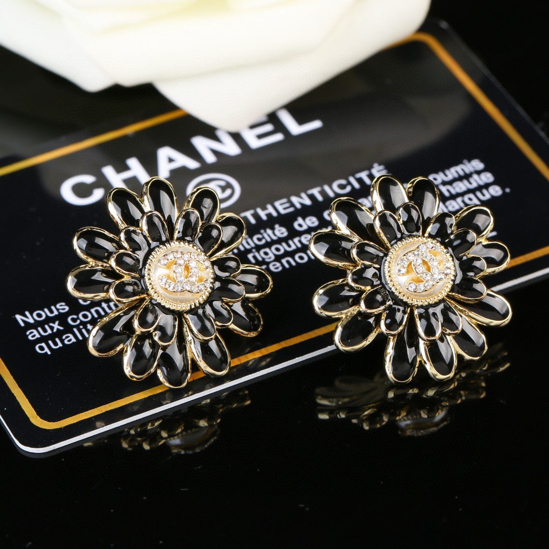 China Replica Chanel Earrings 32usd Only