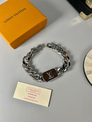 China Replica LV Bracelets 38usd Only