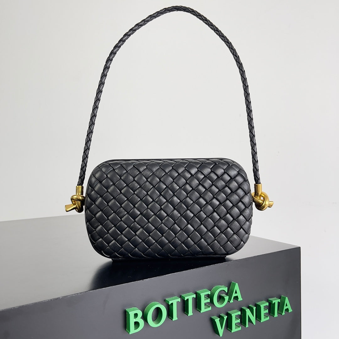 China Replica Chanel Handbags 135usd Only
